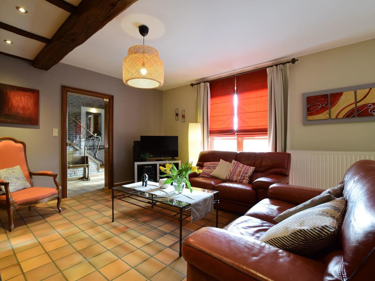 Cozy Holiday Home In Noville With Private Terrace Luzery Bagian luar foto
