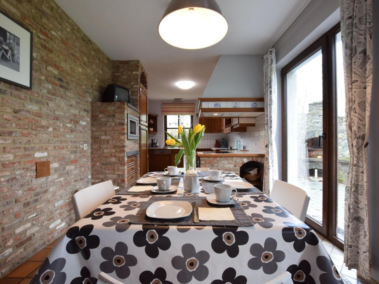 Cozy Holiday Home In Noville With Private Terrace Luzery Bagian luar foto